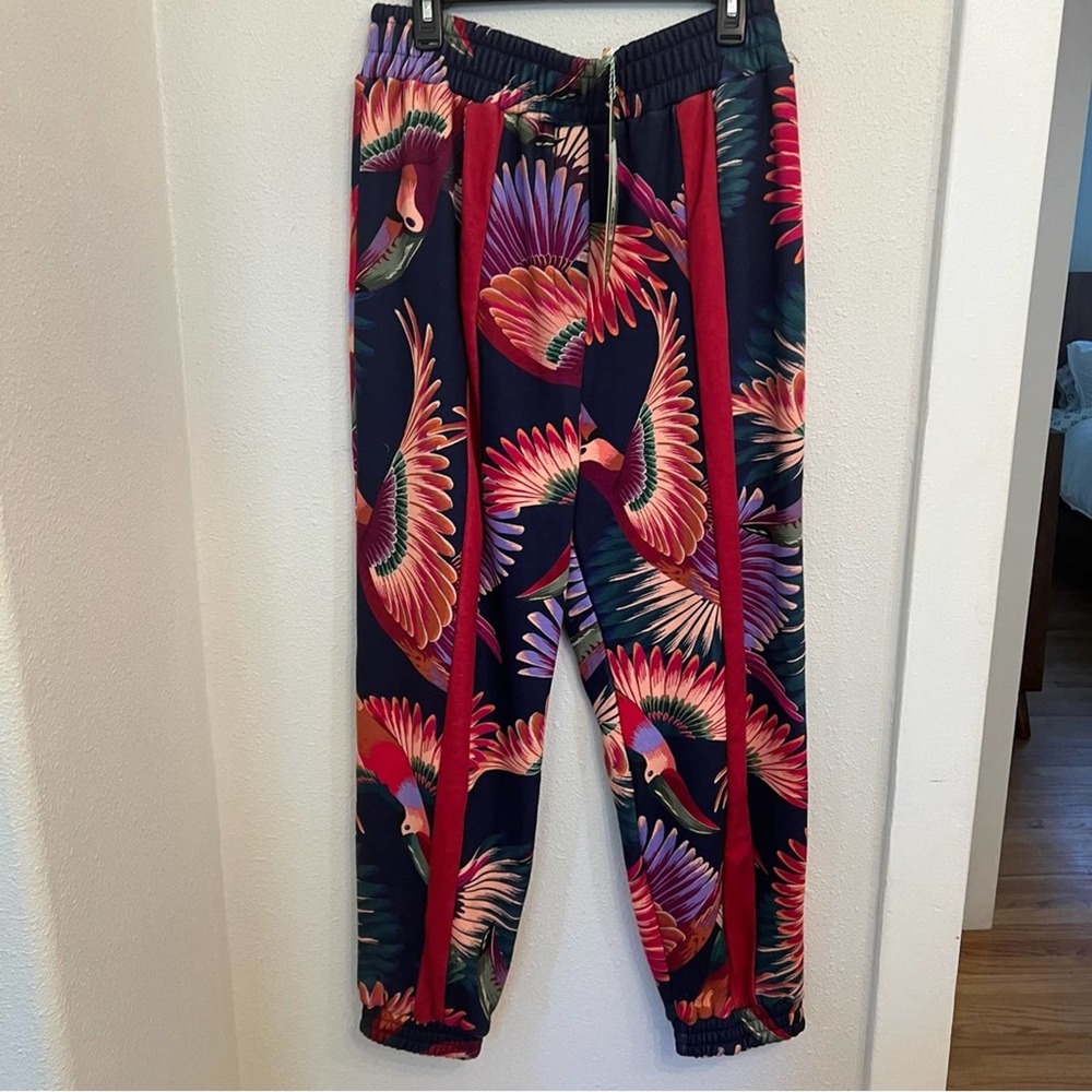 New FARM Rio Colorful Toucans Sweatpants Women's Size M